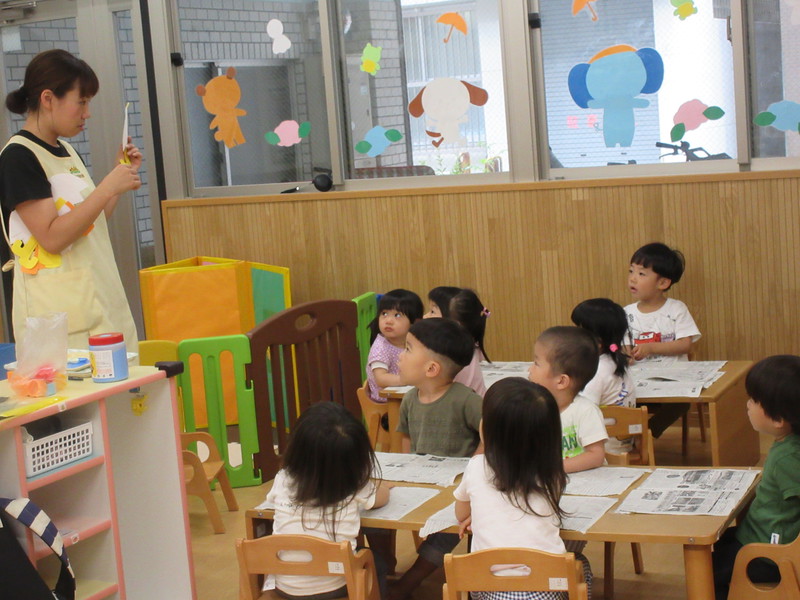 6月制作のようす　うさぎ組