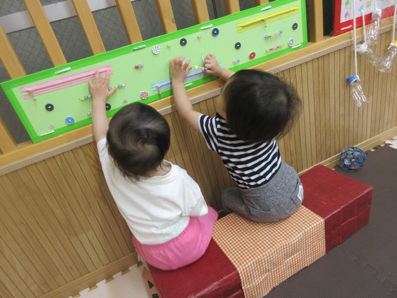 先生の手作りおもちゃ、楽しいね♪