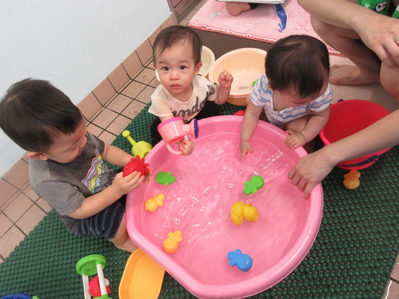 待ちに待った水遊び！