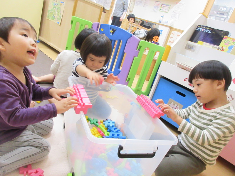 ピアノセッション＆熱唱中です🎤🎹♪