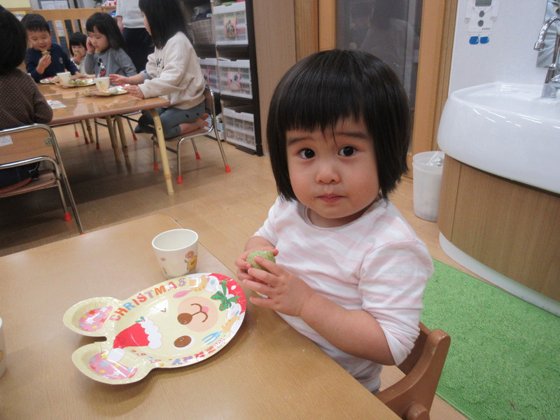 かわいいお皿にのせてもらったの🐻