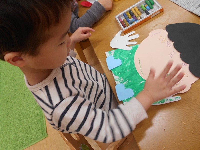 手の大きさも一緒だよ✋