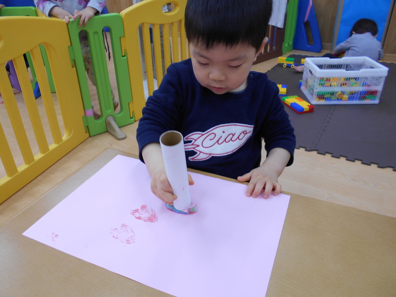 ポンポンスタンプ楽しいな〜♪