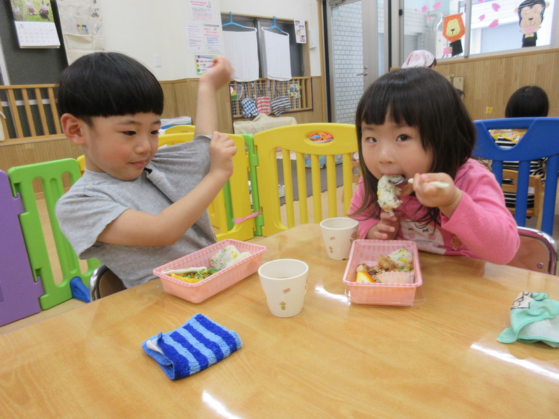 カラフルおにぎりぱくっ🍙
