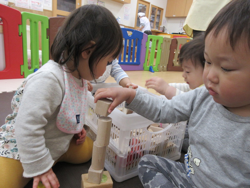 そ〜っと積み上げて・・・