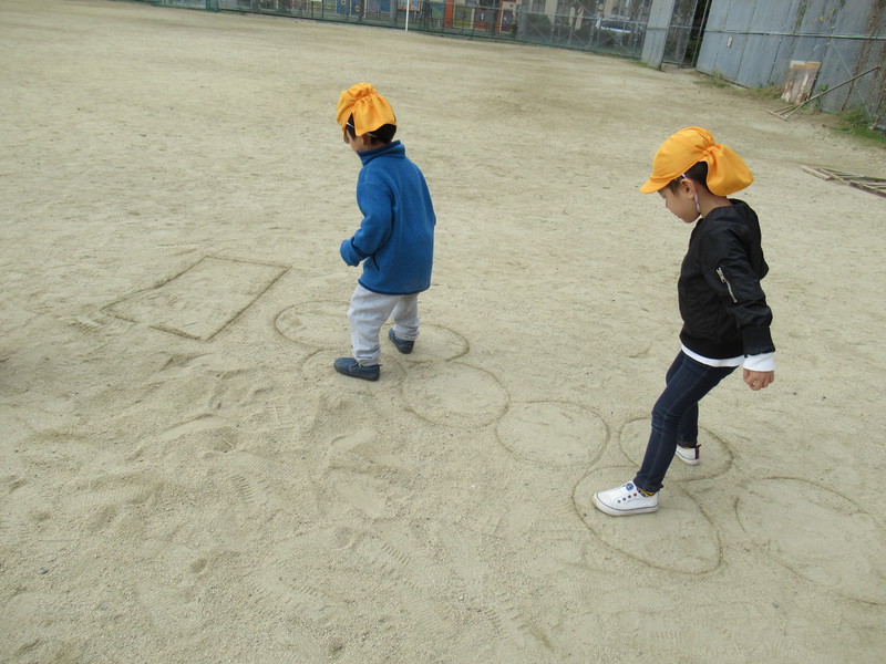ピョンピョンとびって楽しいね🐰