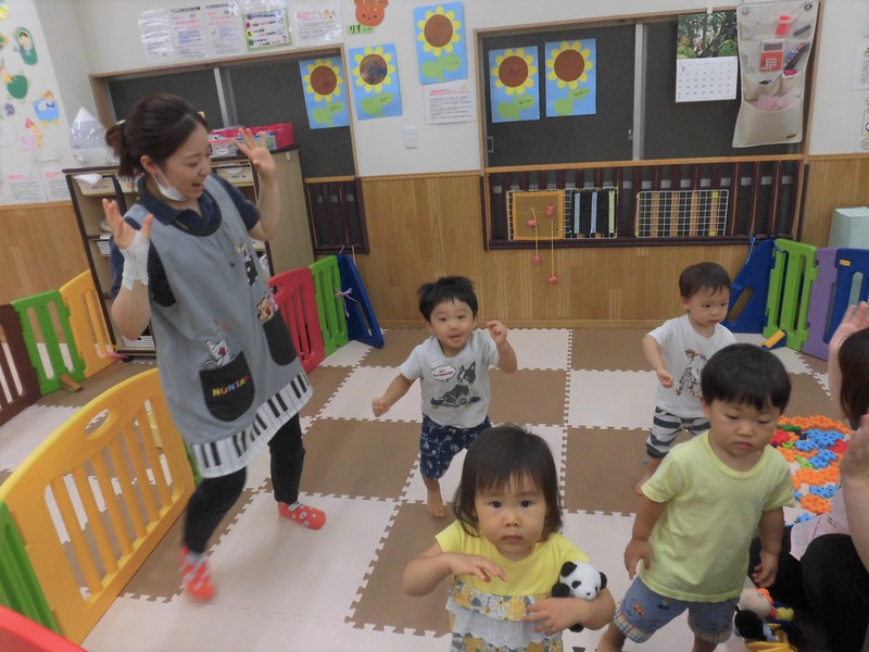 体操・ダンスで体を動かしています💃