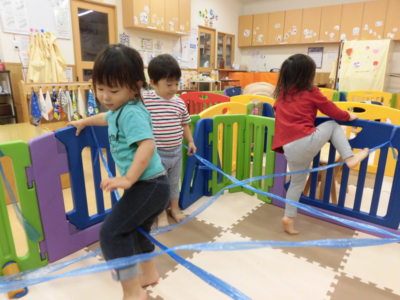 またいだり、くぐったりみんな上手です👏✨
