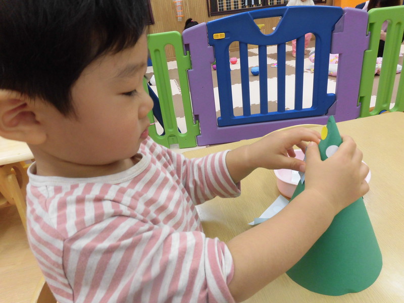 真剣な眼差し・・・🎄