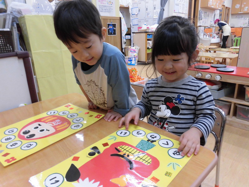 お正月あそびの福笑い🎍