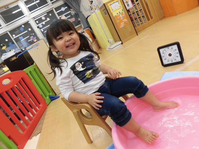 足湯気持ち良い〜♨