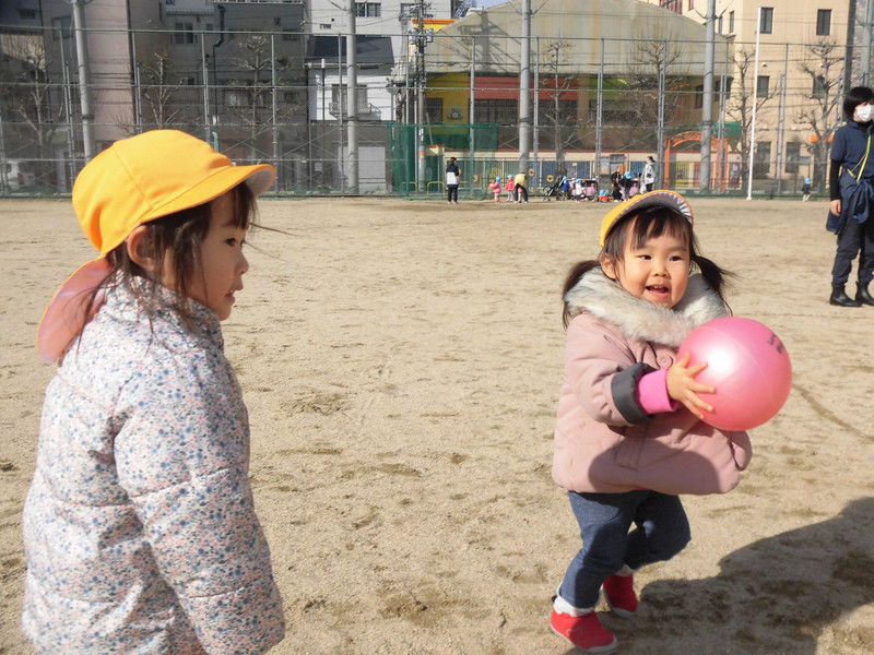 お外でも元気いっぱい😊