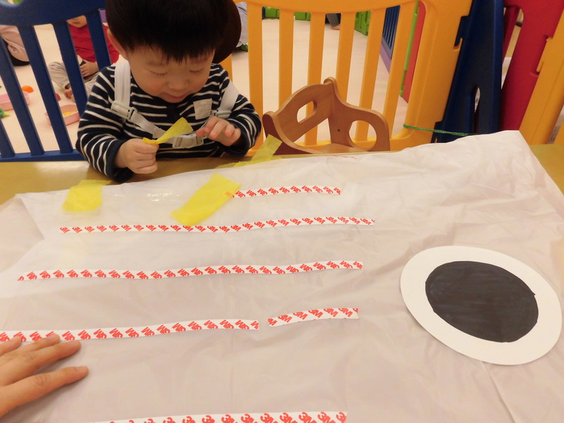 大きなこいのぼりの鱗をつけてるよ🎵