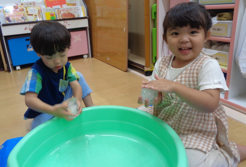 冷え冷え氷あそび🐧🎵