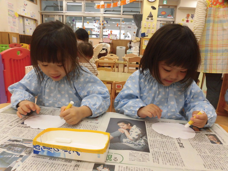 はじき絵に挑戦🖍