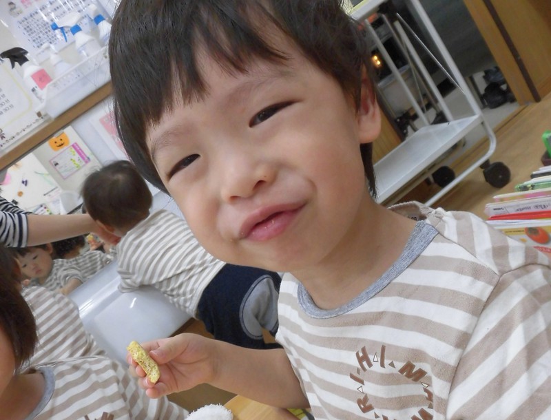 ハロウィンクッキーおいしい😊