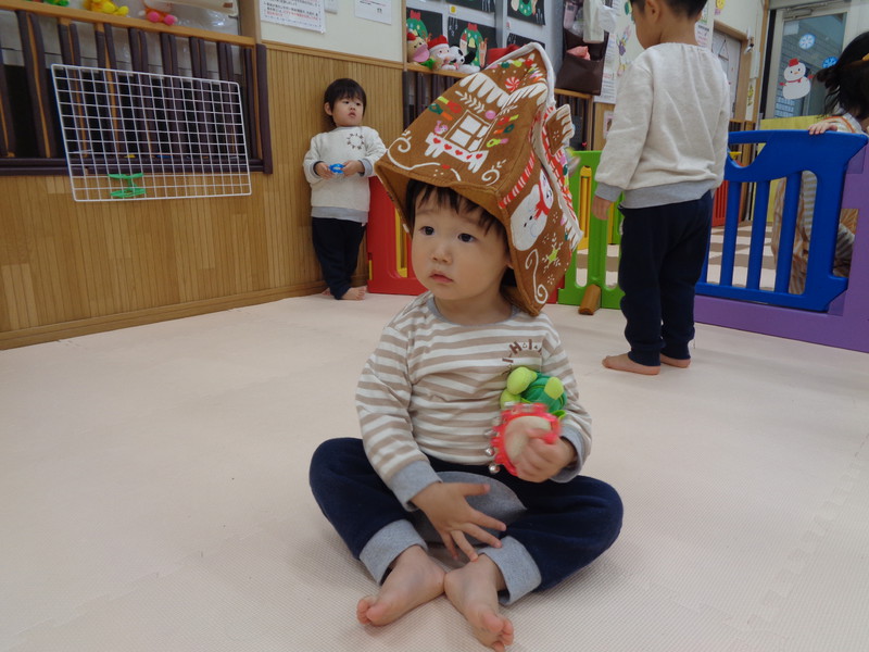 お菓子のおうちの帽子だよ🍭🏠